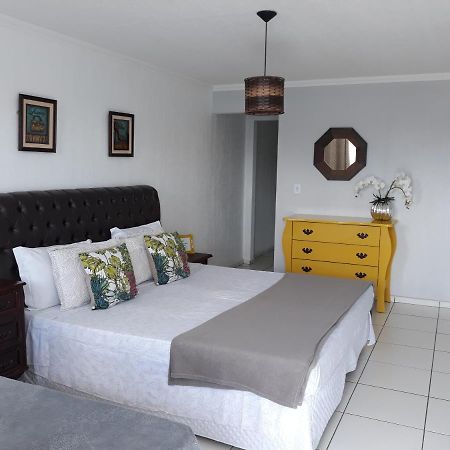 Pousada Cris Garden Bed&Breakfast Foz do Iguacu Exterior photo