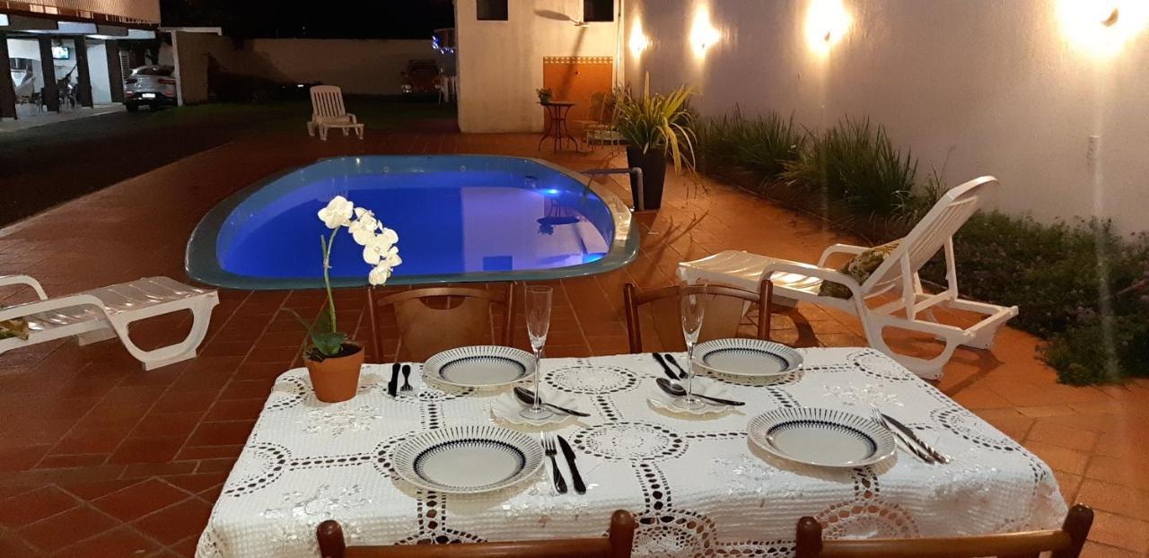 Pousada Cris Garden Bed&Breakfast Foz do Iguacu Exterior photo
