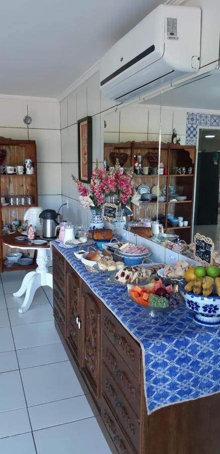 Pousada Cris Garden Bed&Breakfast Foz do Iguacu Exterior photo